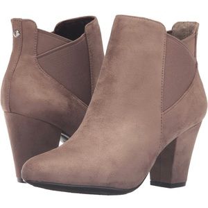 BCBG Booties size 9 in Taupe